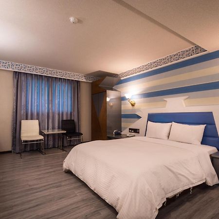 Golden Phoenix Hotel Cao Hùng Ngoại thất bức ảnh
