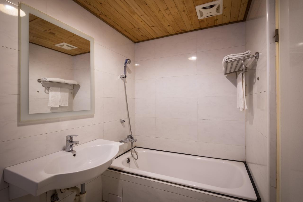 Golden Phoenix Hotel Cao Hùng Ngoại thất bức ảnh