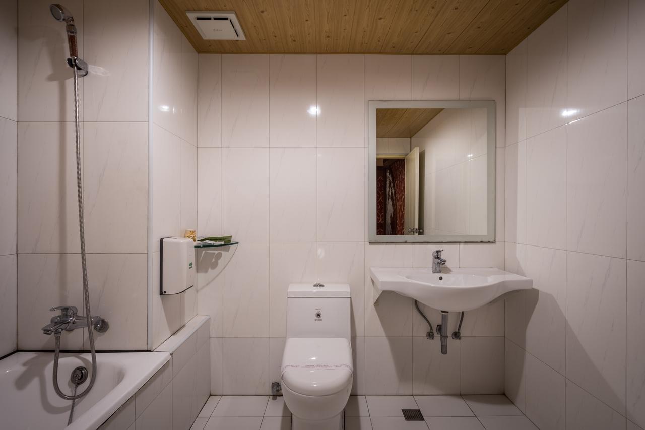 Golden Phoenix Hotel Cao Hùng Ngoại thất bức ảnh